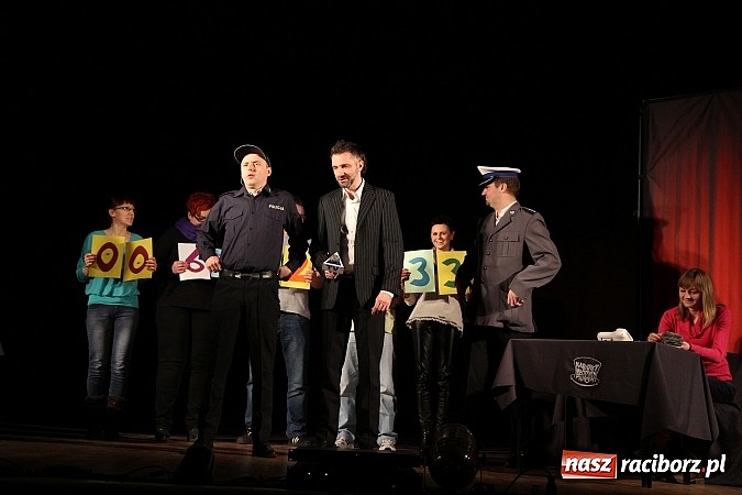 Zdjęcie w galerii na portalu naszraciborz.pl: Ślązisz is easy, czyli występ Kabaretu Młodych Pan&oacute;w w Kuźni Raciborskiej wiadomości z regionu