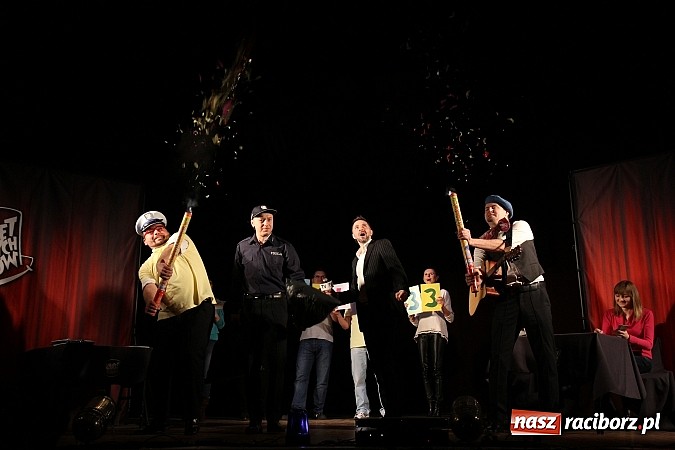 Zdjęcie w galerii na portalu naszraciborz.pl: Ślązisz is easy, czyli występ Kabaretu Młodych Pan&oacute;w w Kuźni Raciborskiej wiadomości z regionu