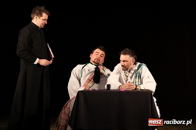 Zdjęcie w galerii na portalu naszraciborz.pl: Ślązisz is easy, czyli występ Kabaretu Młodych Pan&oacute;w w Kuźni Raciborskiej wiadomości z regionu