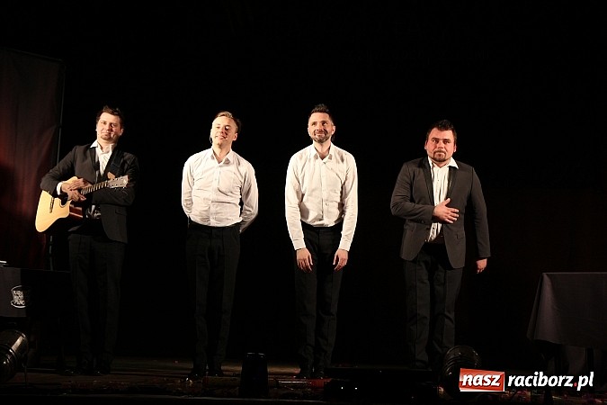 Zdjęcie w galerii na portalu naszraciborz.pl: Ślązisz is easy, czyli występ Kabaretu Młodych Pan&oacute;w w Kuźni Raciborskiej wiadomości z regionu