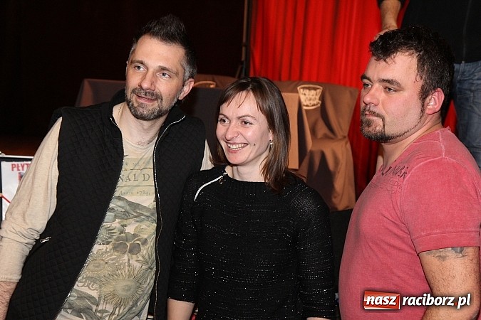 Zdjęcie w galerii na portalu naszraciborz.pl: Ślązisz is easy, czyli występ Kabaretu Młodych Pan&oacute;w w Kuźni Raciborskiej wiadomości z regionu