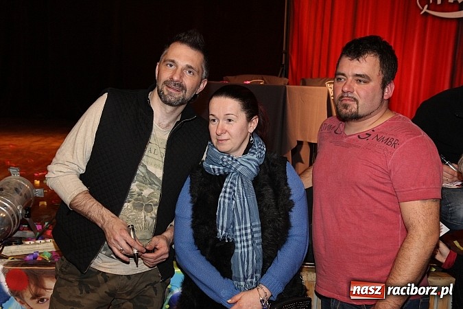 Zdjęcie w galerii na portalu naszraciborz.pl: Ślązisz is easy, czyli występ Kabaretu Młodych Pan&oacute;w w Kuźni Raciborskiej wiadomości z regionu