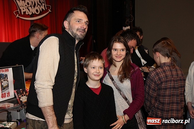 Zdjęcie w galerii na portalu naszraciborz.pl: Ślązisz is easy, czyli występ Kabaretu Młodych Pan&oacute;w w Kuźni Raciborskiej wiadomości z regionu