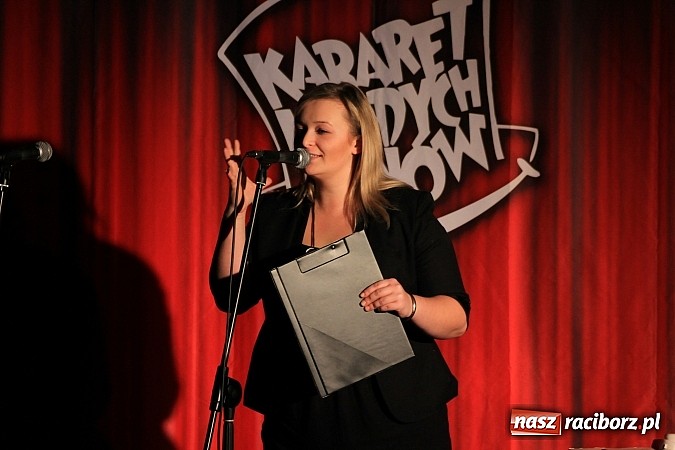 Zdjęcie w galerii na portalu naszraciborz.pl: Ślązisz is easy, czyli występ Kabaretu Młodych Pan&oacute;w w Kuźni Raciborskiej wiadomości z regionu