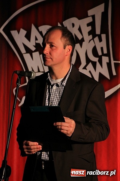Zdjęcie w galerii na portalu naszraciborz.pl: Ślązisz is easy, czyli występ Kabaretu Młodych Pan&oacute;w w Kuźni Raciborskiej wiadomości z regionu