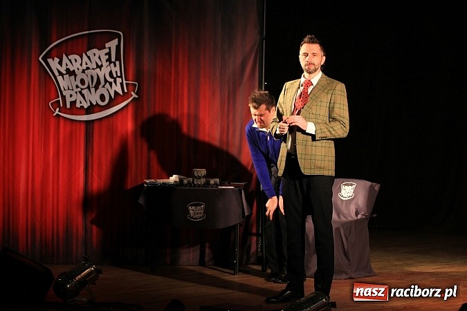 Zdjęcie w galerii na portalu naszraciborz.pl: Ślązisz is easy, czyli występ Kabaretu Młodych Pan&oacute;w w Kuźni Raciborskiej wiadomości z regionu