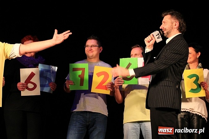 Zdjęcie w galerii na portalu naszraciborz.pl: Ślązisz is easy, czyli występ Kabaretu Młodych Pan&oacute;w w Kuźni Raciborskiej wiadomości z regionu