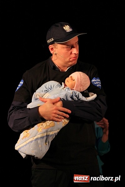 Zdjęcie w galerii na portalu naszraciborz.pl: Ślązisz is easy, czyli występ Kabaretu Młodych Pan&oacute;w w Kuźni Raciborskiej wiadomości z regionu