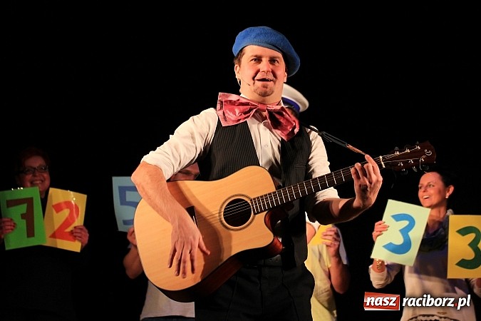 Zdjęcie w galerii na portalu naszraciborz.pl: Ślązisz is easy, czyli występ Kabaretu Młodych Pan&oacute;w w Kuźni Raciborskiej wiadomości z regionu