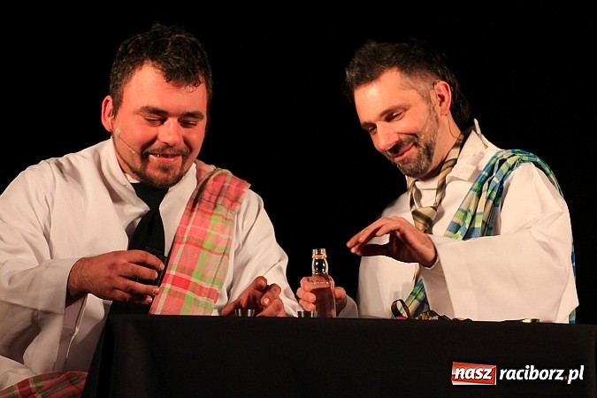 Zdjęcie w galerii na portalu naszraciborz.pl: Ślązisz is easy, czyli występ Kabaretu Młodych Pan&oacute;w w Kuźni Raciborskiej wiadomości z regionu