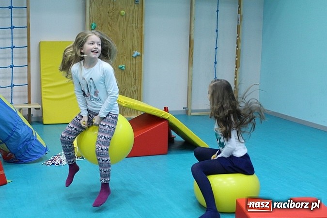 Zdjęcie w galerii na portalu naszraciborz.pl: Raciborscy sportowcy też są Happy! wiadomości z regionu