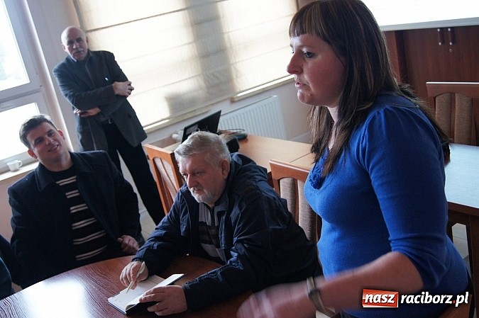 Zdjęcie w galerii na portalu naszraciborz.pl: Rolnicy z Nędzy stawiają na nowoczesność wiadomości z regionu