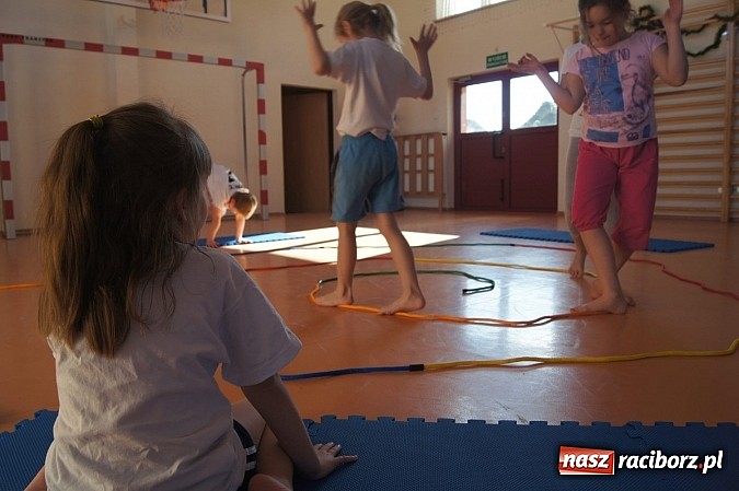 Zdjęcie w galerii na portalu naszraciborz.pl: W szkole w Zawadzie Książęcej jak w domu wiadomości z regionu