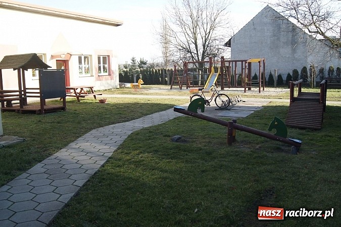 Zdjęcie w galerii na portalu naszraciborz.pl: W szkole w Zawadzie Książęcej jak w domu wiadomości z regionu