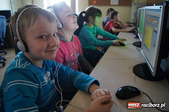 Zdjęcie w galerii na portalu naszraciborz.pl: W szkole w Zawadzie Książęcej jak w domu wiadomości z regionu