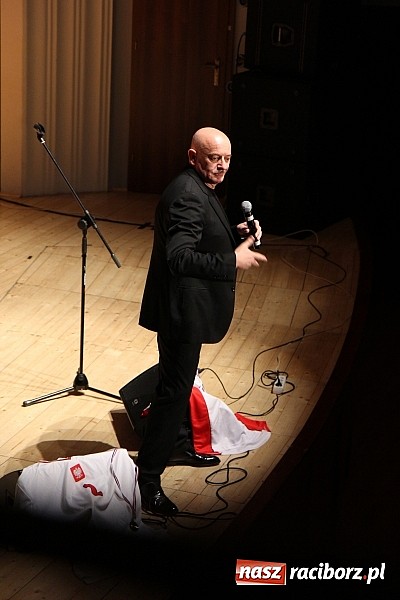 Zdjęcie w galerii na portalu naszraciborz.pl: Pełna sala śmiechu na Dańcu w RCK wiadomości z regionu