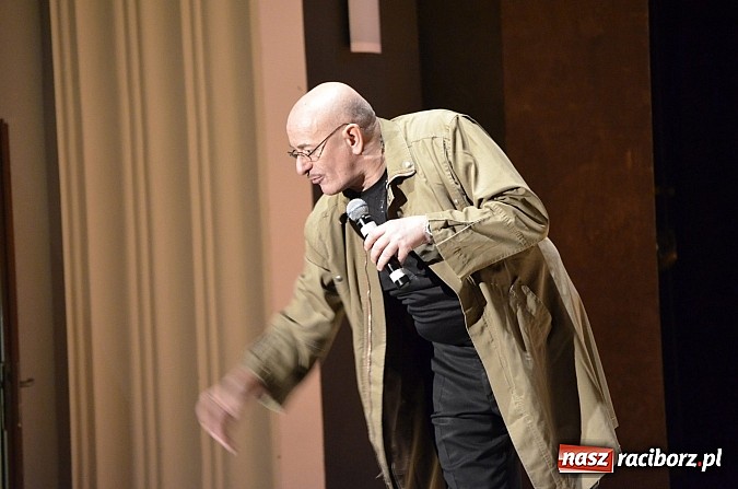 Zdjęcie w galerii na portalu naszraciborz.pl: Pełna sala śmiechu na Dańcu w RCK wiadomości z regionu