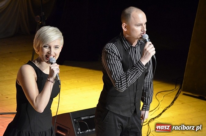 Zdjęcie w galerii na portalu naszraciborz.pl: Pełna sala śmiechu na Dańcu w RCK wiadomości z regionu