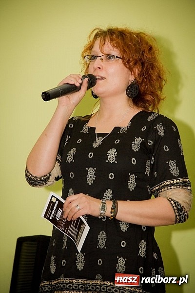 Zdjęcie w galerii na portalu naszraciborz.pl: Wieczór premier na scenie MDK-u wiadomości z regionu