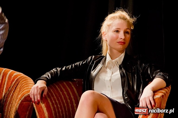 Zdjęcie w galerii na portalu naszraciborz.pl: Wieczór premier na scenie MDK-u wiadomości z regionu