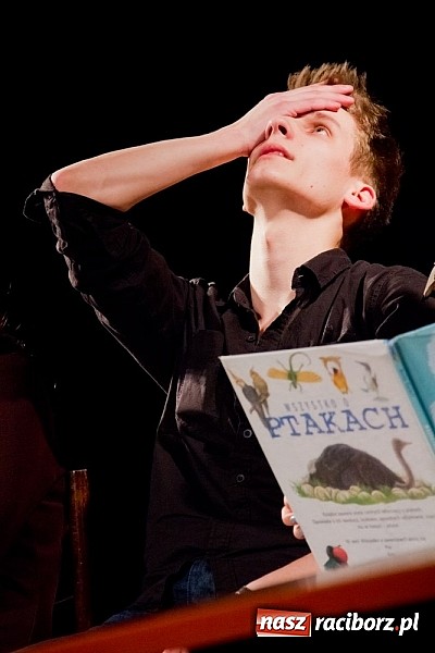 Zdjęcie w galerii na portalu naszraciborz.pl: Wieczór premier na scenie MDK-u wiadomości z regionu