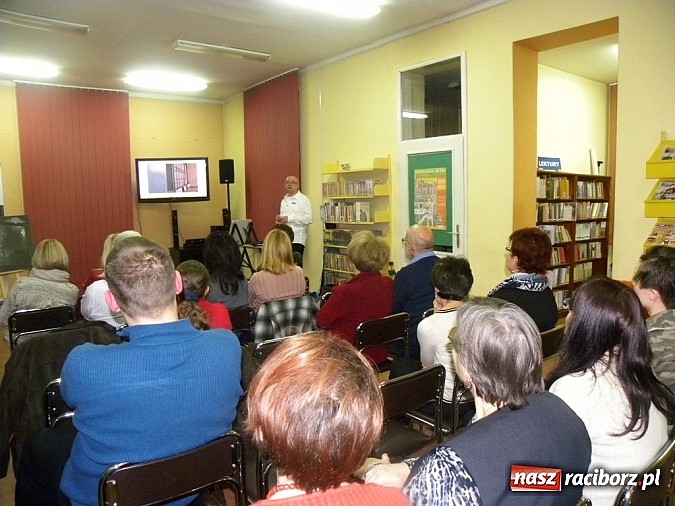 Zdjęcie w galerii na portalu naszraciborz.pl: Skazaniec w bibliotece przy Kasprowicza! wiadomości z regionu