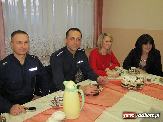 Zdjęcie w galerii na portalu naszraciborz.pl: Bezpieczna rodzina na drodze - Krzanowice podsumowały kampanię profilaktyczną wiadomości z regionu