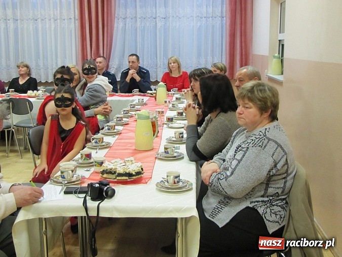 Zdjęcie w galerii na portalu naszraciborz.pl: Bezpieczna rodzina na drodze - Krzanowice podsumowały kampanię profilaktyczną wiadomości z regionu