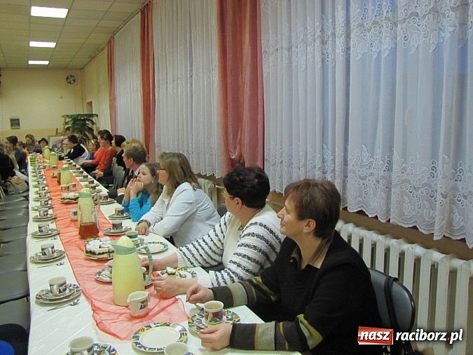 Zdjęcie w galerii na portalu naszraciborz.pl: Bezpieczna rodzina na drodze - Krzanowice podsumowały kampanię profilaktyczną wiadomości z regionu