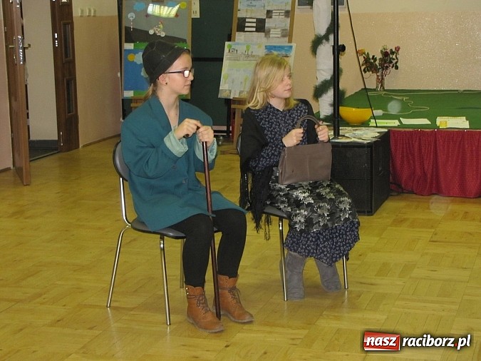 Zdjęcie w galerii na portalu naszraciborz.pl: Bezpieczna rodzina na drodze - Krzanowice podsumowały kampanię profilaktyczną wiadomości z regionu