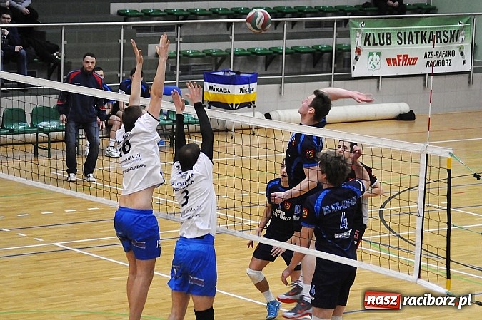 Zdjęcie w galerii na portalu naszraciborz.pl: Siatkarze AZS-u Rafako znów bez punktów wiadomości z regionu