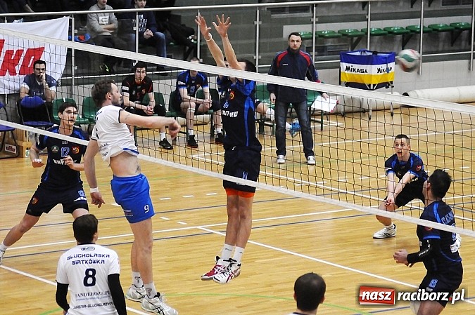 Zdjęcie w galerii na portalu naszraciborz.pl: Siatkarze AZS-u Rafako znów bez punktów wiadomości z regionu