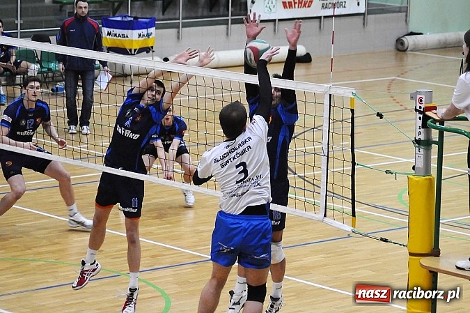 Zdjęcie w galerii na portalu naszraciborz.pl: Siatkarze AZS-u Rafako znów bez punktów wiadomości z regionu