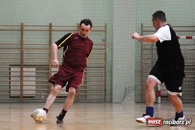 Zdjęcie w galerii na portalu naszraciborz.pl: Niespodzianka w HLPN. Hyrbud popsuł plany Pokryciom wiadomości z regionu