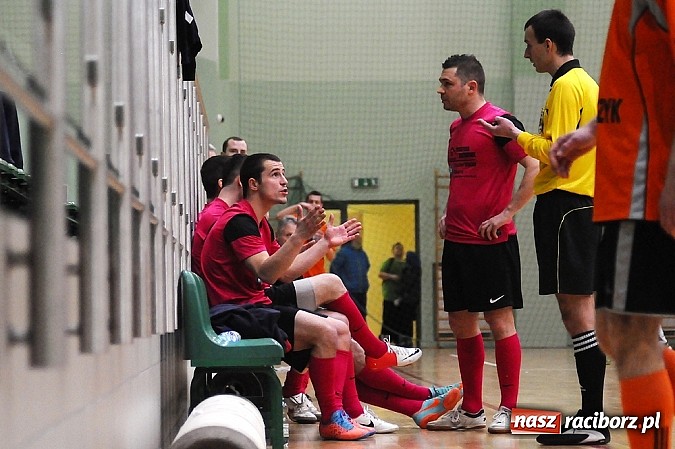 Zdjęcie w galerii na portalu naszraciborz.pl: Niespodzianka w HLPN. Hyrbud popsuł plany Pokryciom wiadomości z regionu