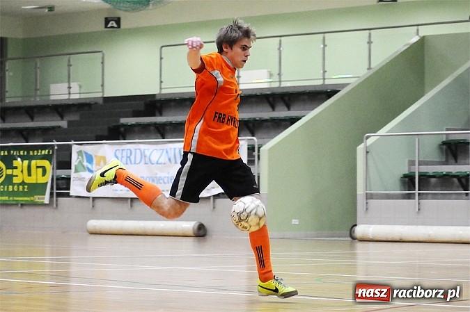 Zdjęcie w galerii na portalu naszraciborz.pl: Niespodzianka w HLPN. Hyrbud popsuł plany Pokryciom wiadomości z regionu