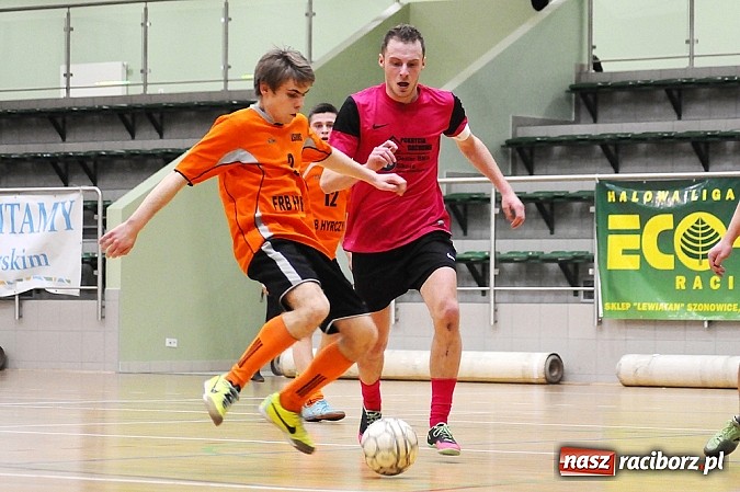 Zdjęcie w galerii na portalu naszraciborz.pl: Niespodzianka w HLPN. Hyrbud popsuł plany Pokryciom wiadomości z regionu