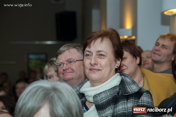 Zdjęcie w galerii na portalu naszraciborz.pl: Kabaret z Bolesławia rozbawił w Tworkowie publiczność do łez wiadomości z regionu