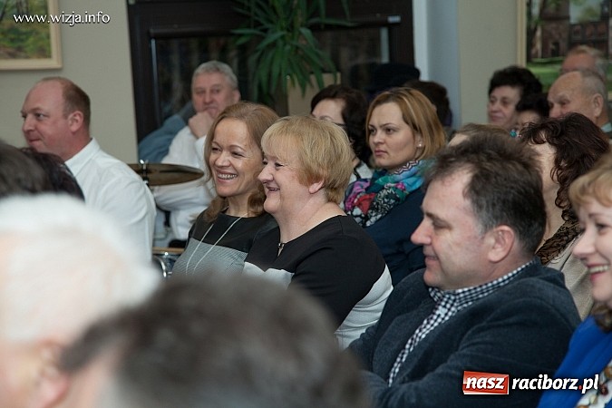 Zdjęcie w galerii na portalu naszraciborz.pl: Kabaret z Bolesławia rozbawił w Tworkowie publiczność do łez wiadomości z regionu