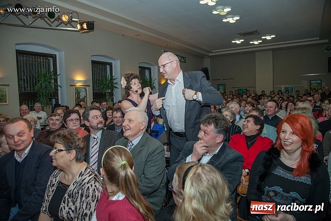Zdjęcie w galerii na portalu naszraciborz.pl: Kabaret z Bolesławia rozbawił w Tworkowie publiczność do łez wiadomości z regionu