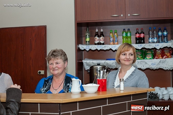 Zdjęcie w galerii na portalu naszraciborz.pl: Kabaret z Bolesławia rozbawił w Tworkowie publiczność do łez wiadomości z regionu