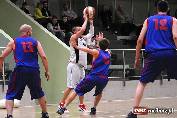 Zdjęcie w galerii na portalu naszraciborz.pl: Lekcja koszykówki dla Ofensywy wiadomości z regionu
