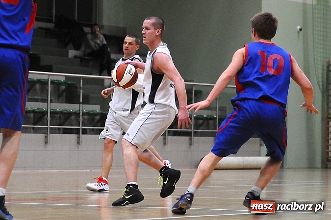 Zdjęcie w galerii na portalu naszraciborz.pl: Lekcja koszykówki dla Ofensywy wiadomości z regionu