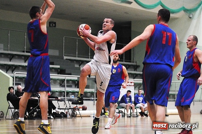 Zdjęcie w galerii na portalu naszraciborz.pl: Lekcja koszykówki dla Ofensywy wiadomości z regionu