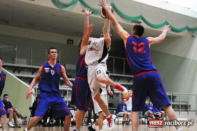 Zdjęcie w galerii na portalu naszraciborz.pl: Lekcja koszykówki dla Ofensywy wiadomości z regionu