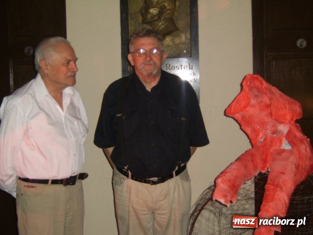 Zdjęcie w galerii na portalu naszraciborz.pl: Forma i kolor w rzeźbie wiadomości z regionu