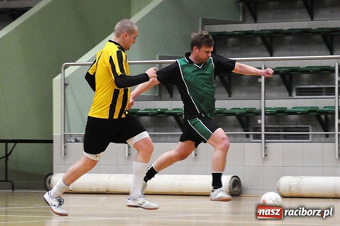 Zdjęcie w galerii na portalu naszraciborz.pl: Wychylylybymy wygrywają w hicie weekendu wiadomości z regionu