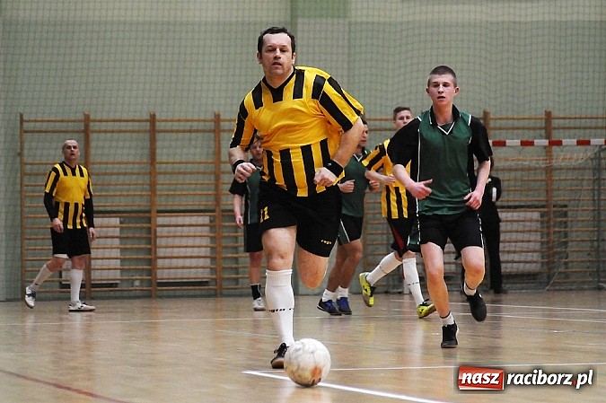 Zdjęcie w galerii na portalu naszraciborz.pl: Wychylylybymy wygrywają w hicie weekendu wiadomości z regionu