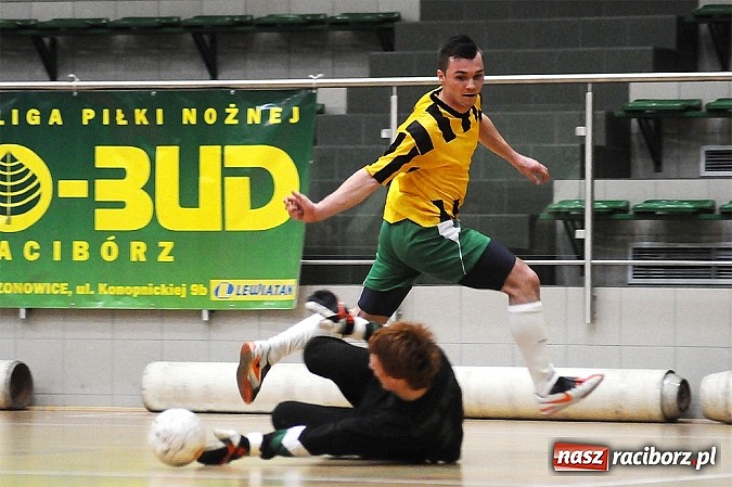 Zdjęcie w galerii na portalu naszraciborz.pl: Wychylylybymy wygrywają w hicie weekendu wiadomości z regionu