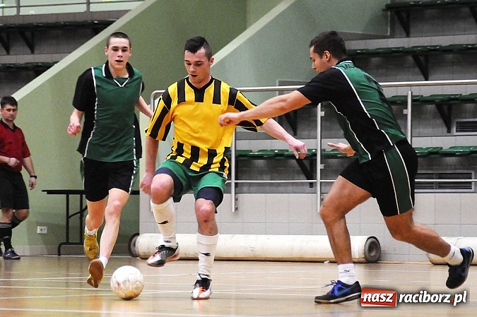 Zdjęcie w galerii na portalu naszraciborz.pl: Wychylylybymy wygrywają w hicie weekendu wiadomości z regionu